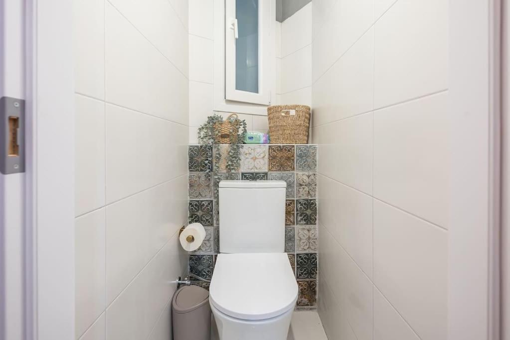 Apartamento Rest Sleep Repeat By Museum In A Modern Victorian Way Atenas Exterior foto