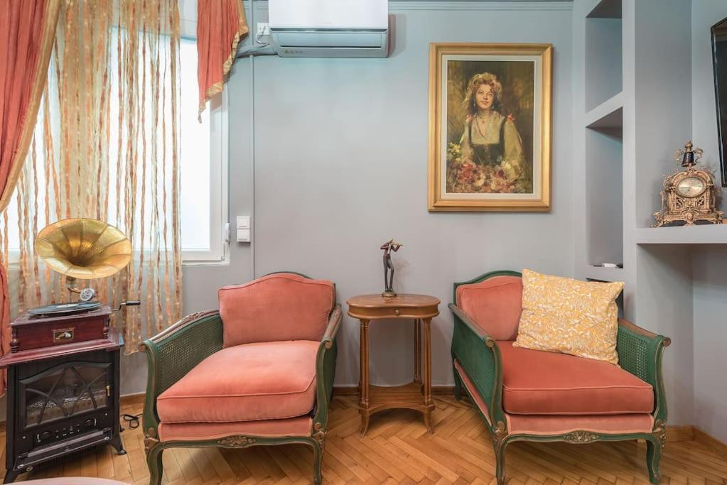 Apartamento Rest Sleep Repeat By Museum In A Modern Victorian Way Atenas Exterior foto