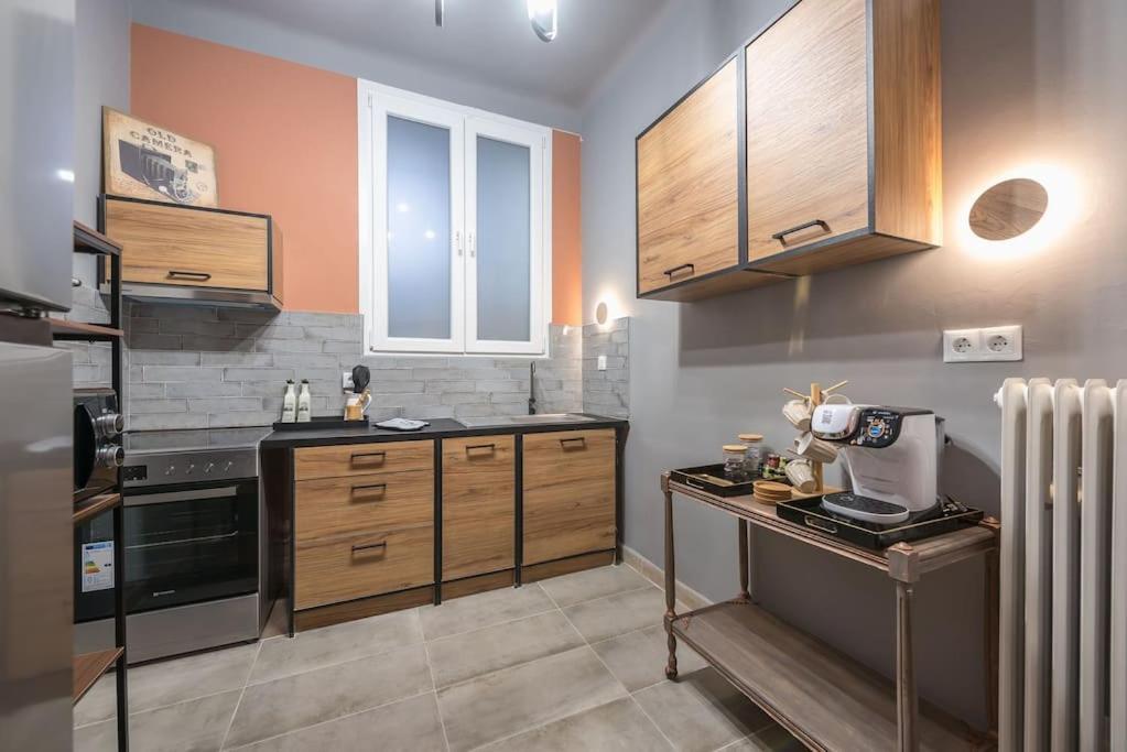 Apartamento Rest Sleep Repeat By Museum In A Modern Victorian Way Atenas Exterior foto
