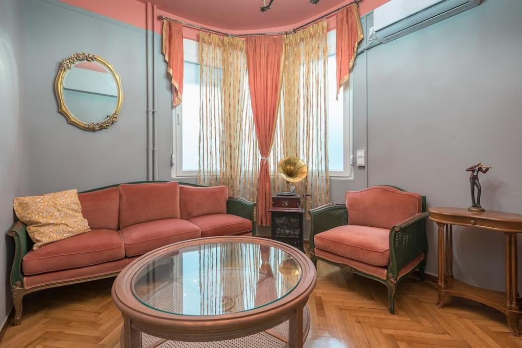 Apartamento Rest Sleep Repeat By Museum In A Modern Victorian Way Atenas Exterior foto